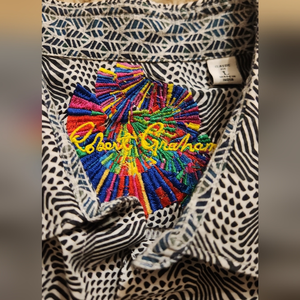 Robert Graham Shirt Short sleeve.Black & White Cotton Button Up Size L - Picture 3 of 6